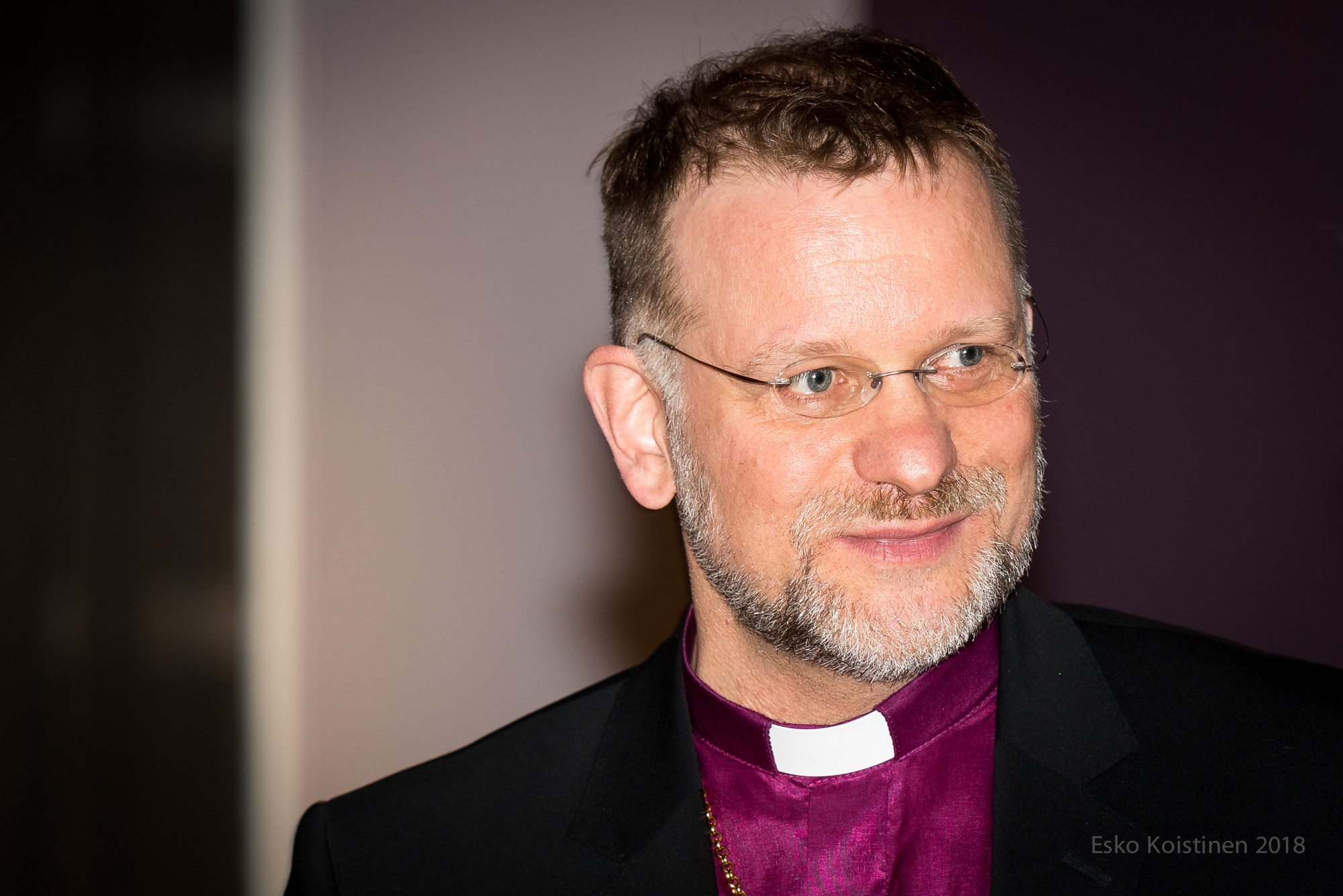 Yhdessä eteenpäin. Piispa Jari Jolkkonen Kuopion Demareiden vieraana Ramin kahvila-konditoriossa 9.5.2018.