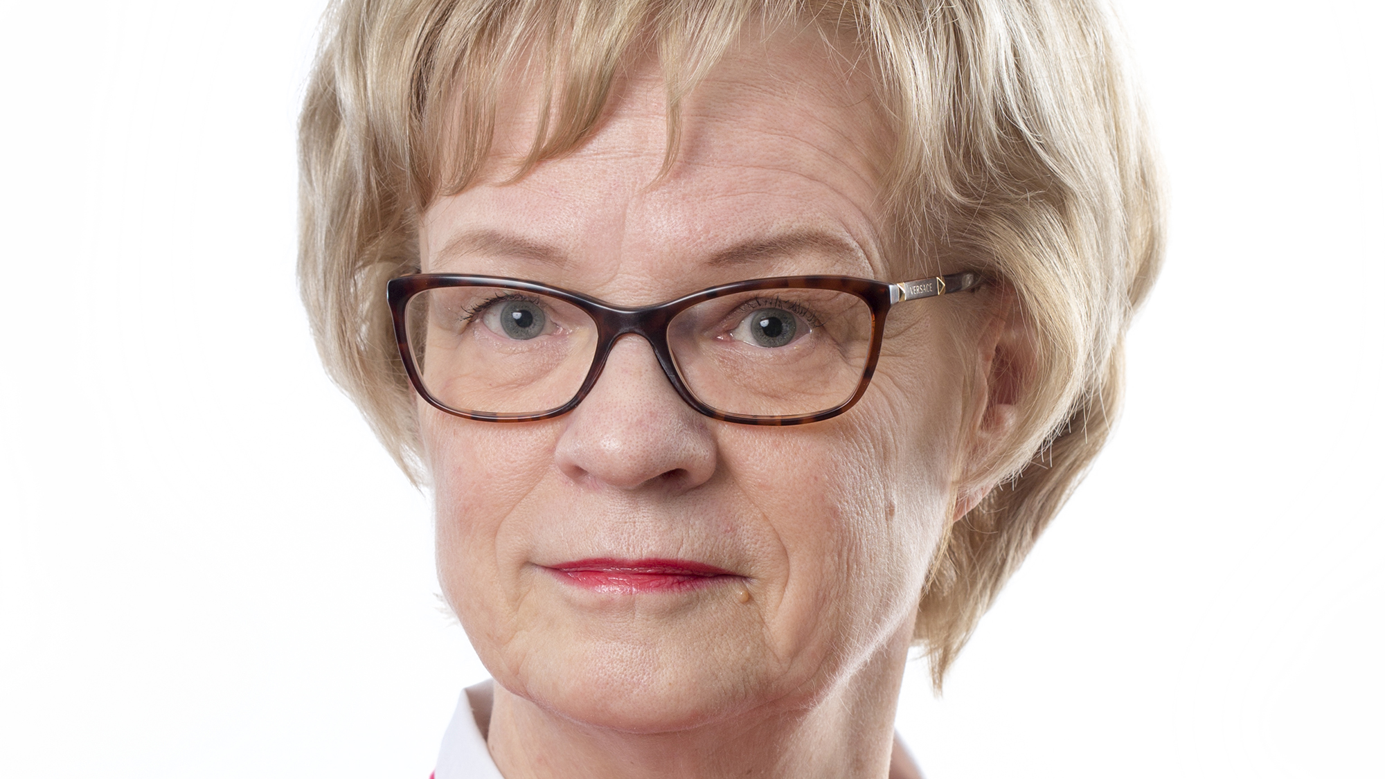 Iris Asikainen: Viikonloppujen tapahtumatungos on kohtuuton rasite alueiden asukkaille. Savon Sanomat, Lukijan sanomat, 18.8.2021.
